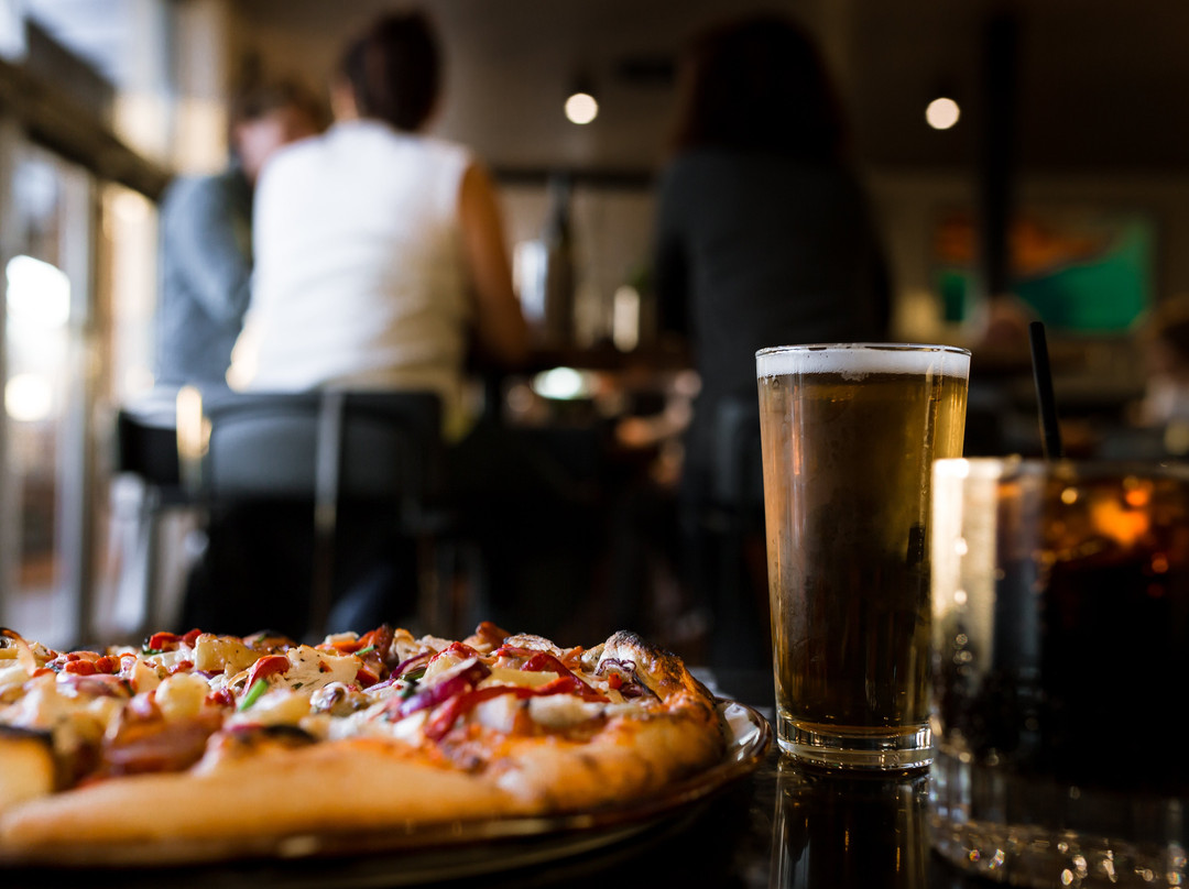 Shoreline Hotel主图