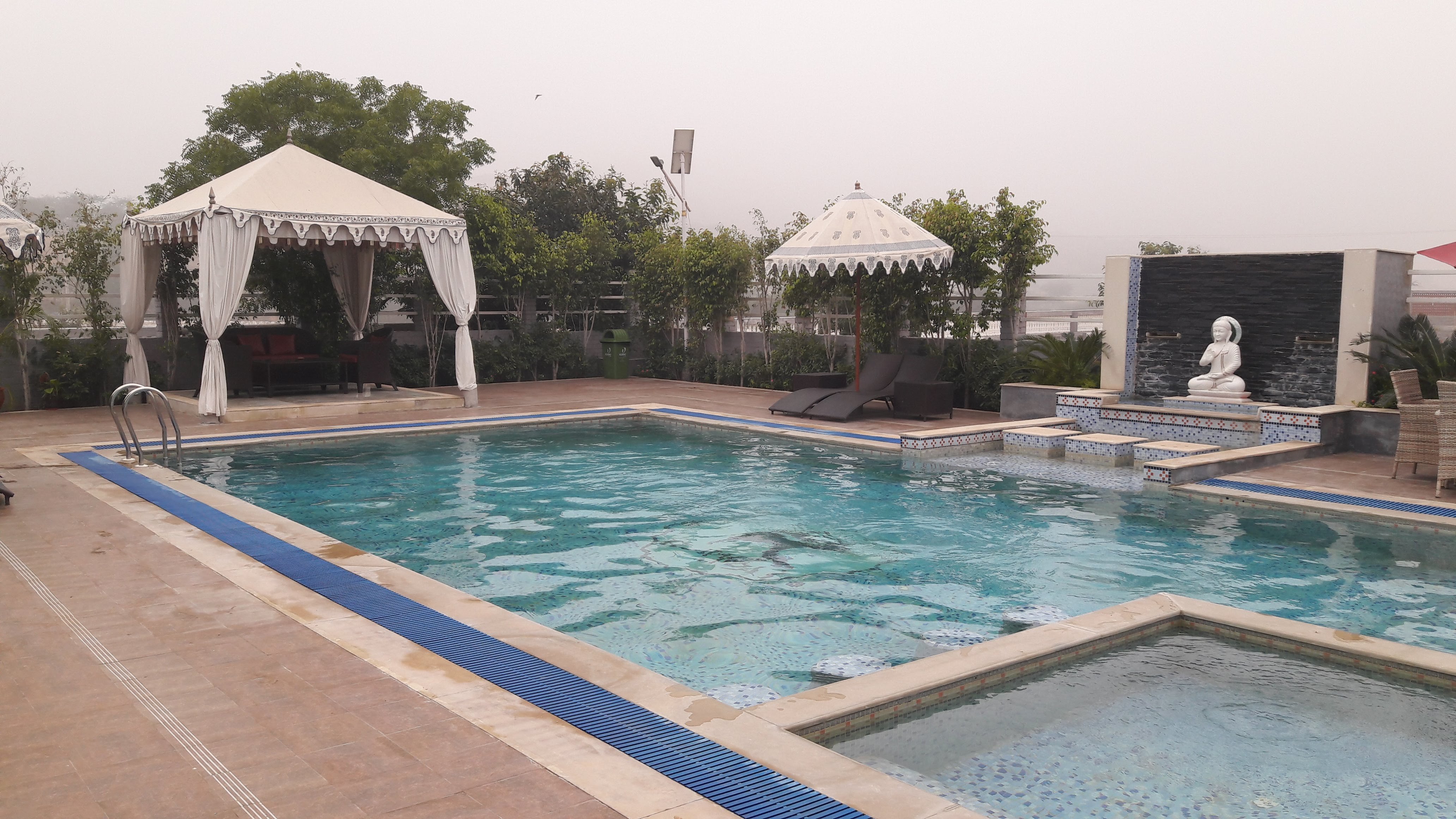 Rawai Luxury Tents-泳池
