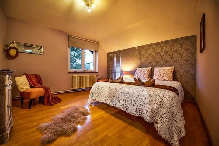 Bed & Breakfast Vue Sur Vallee De La Meuse Namur主图