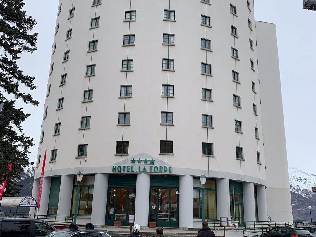 拉托热大酒店主图