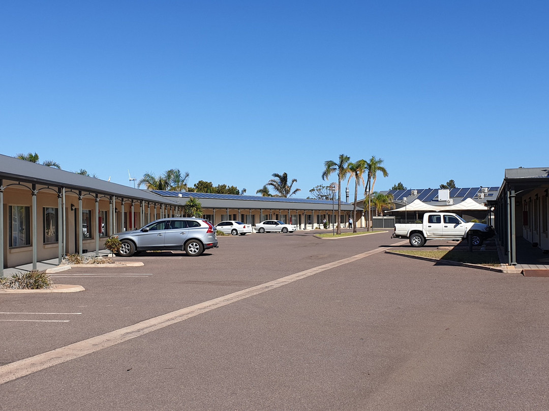 Sundowner Motel Hotel主图