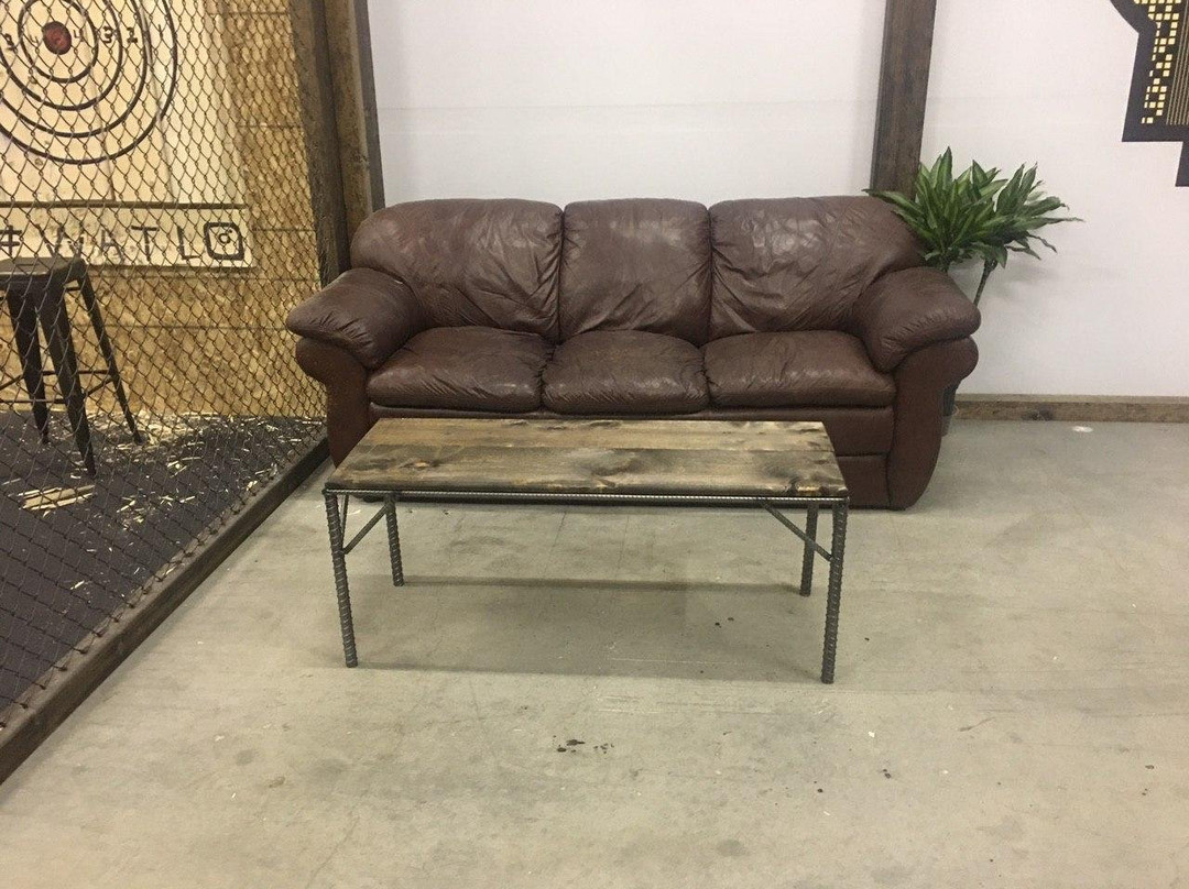 Urban Axe Throwing-高贵林港必去景点