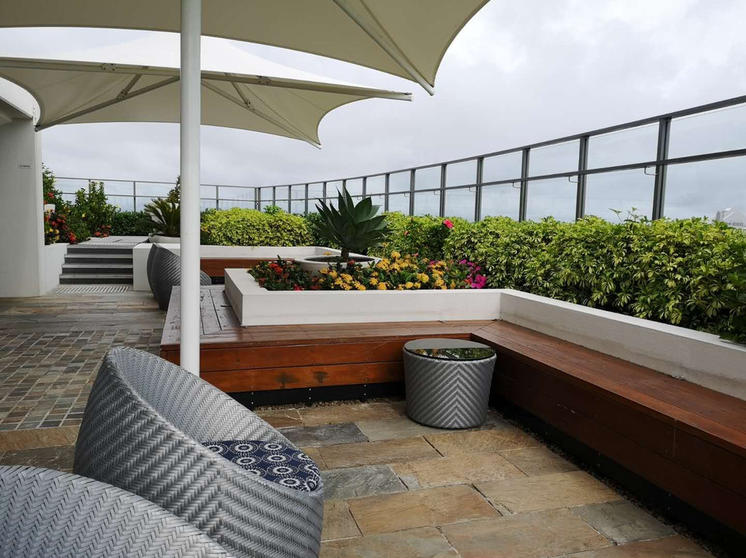 狂想曲度假酒店主图