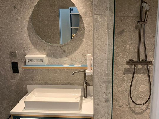 Mountains Hotel主图