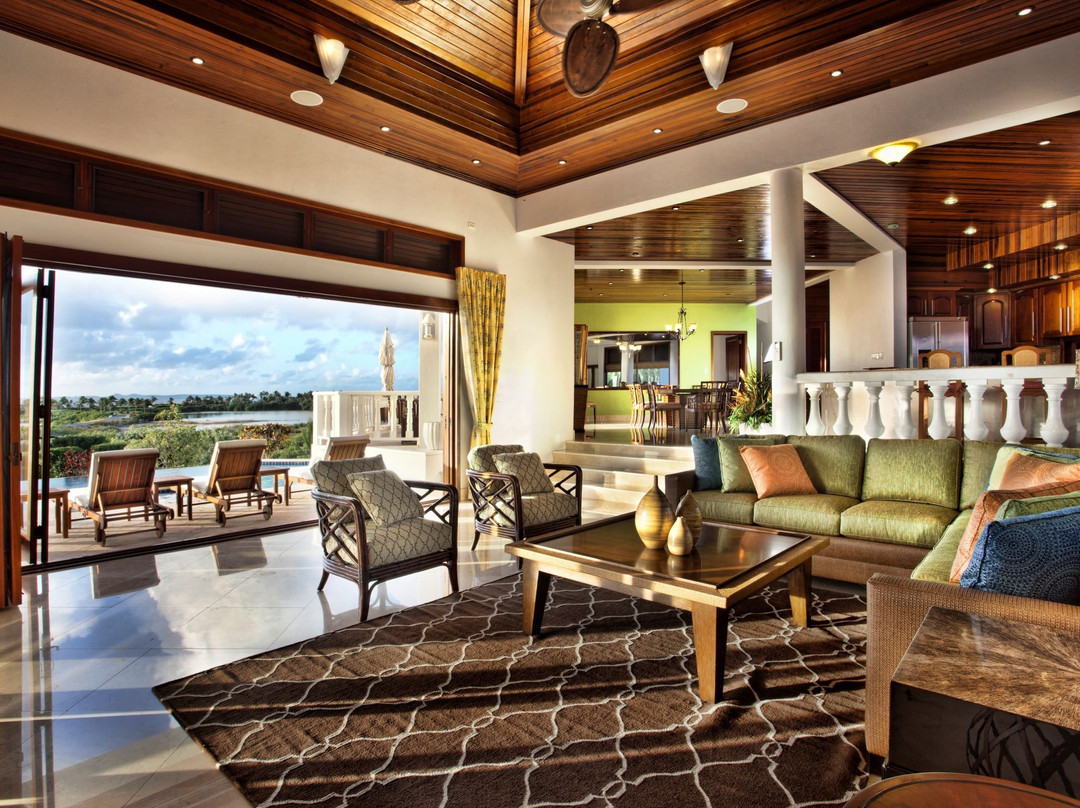 Sheriva Villa Hotel主图