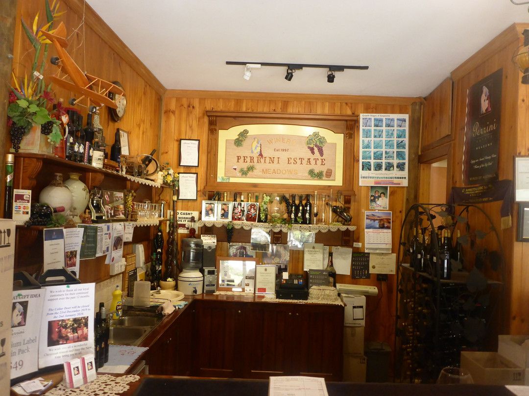 Perrini Estate Winery景点图片