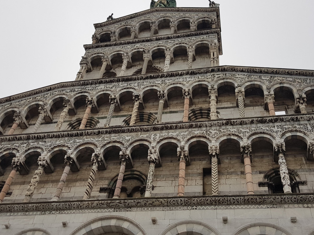 TuscanyBUScom-里窝那必去景点