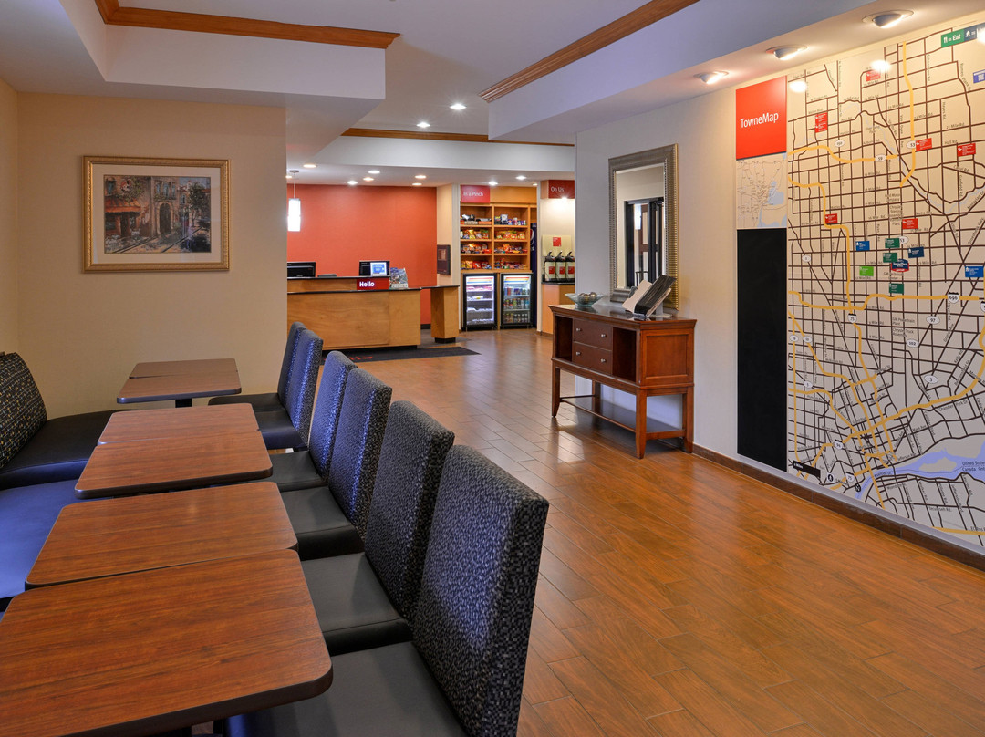 TownePlace Suites Detroit Warren主图