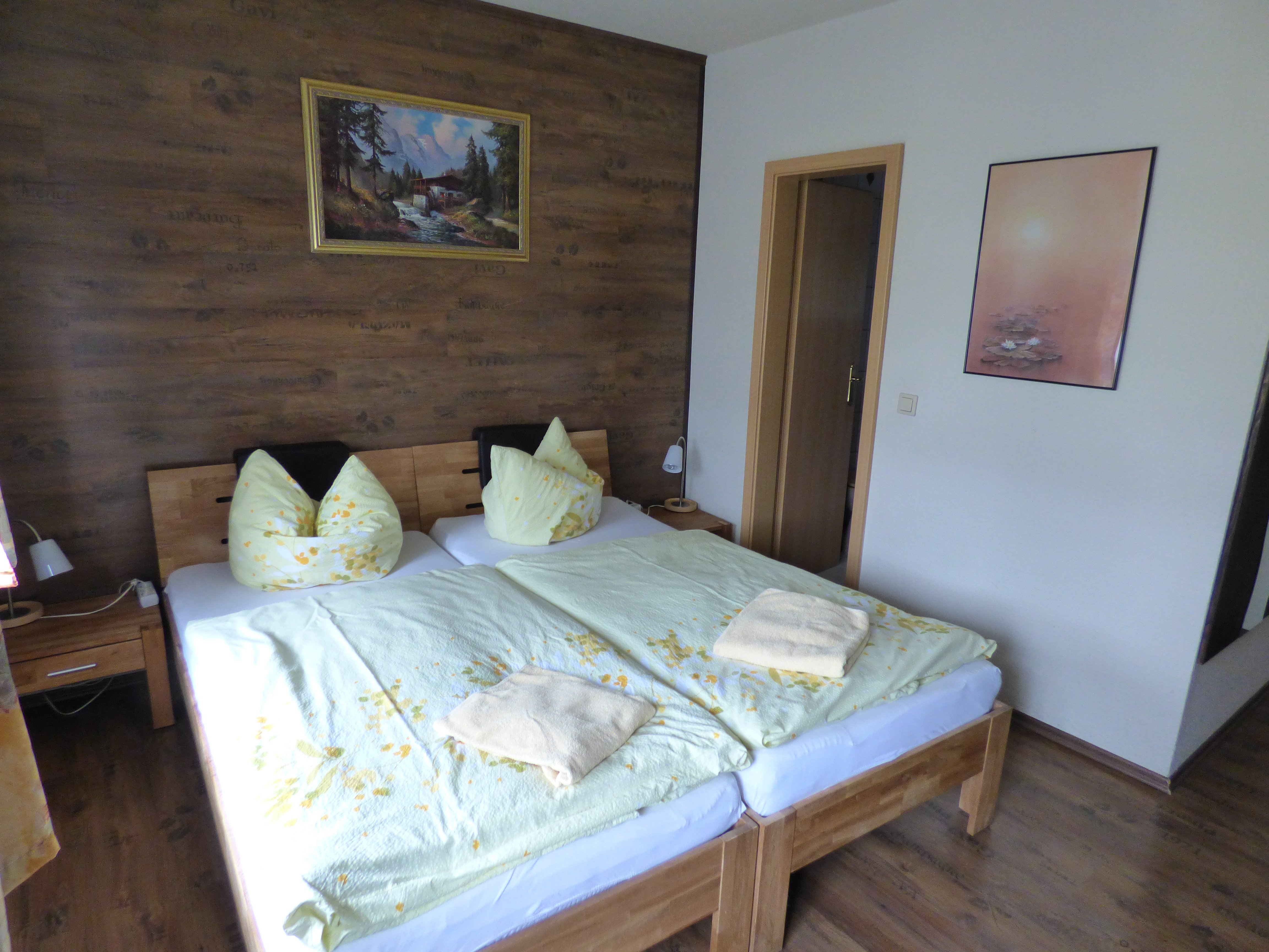 Pension Zum Weinberg-官方
