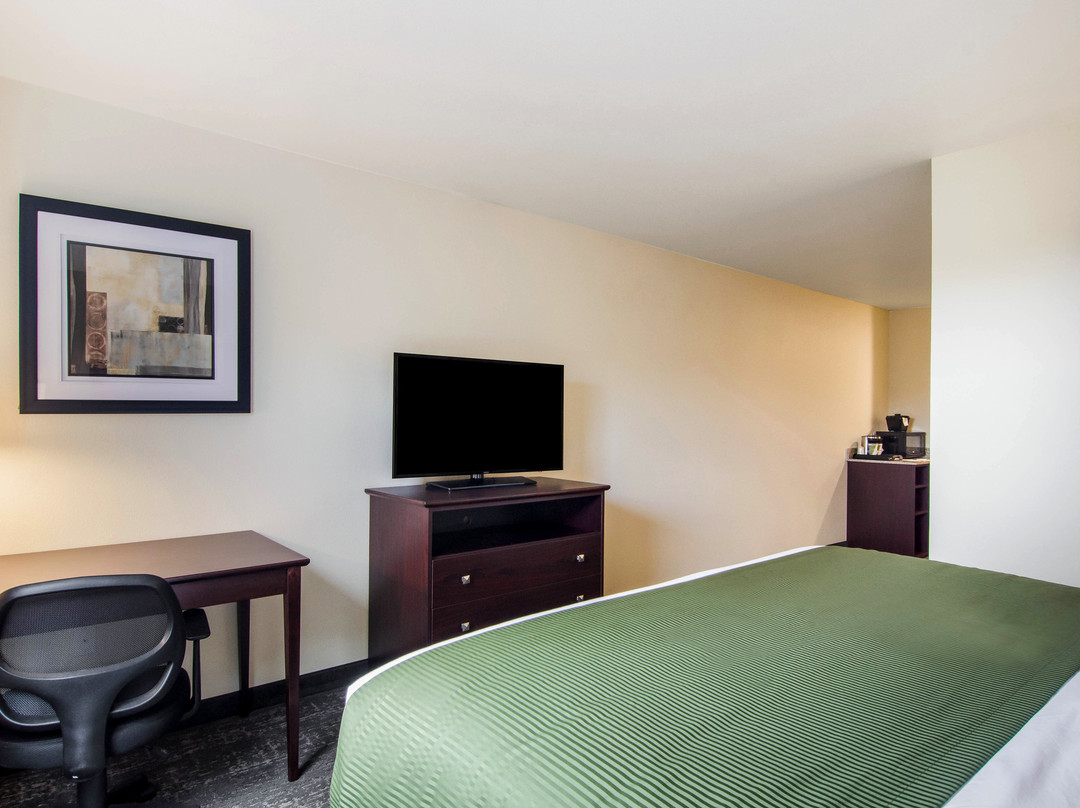 Cobblestone Hotel and Suites - Torrington主图