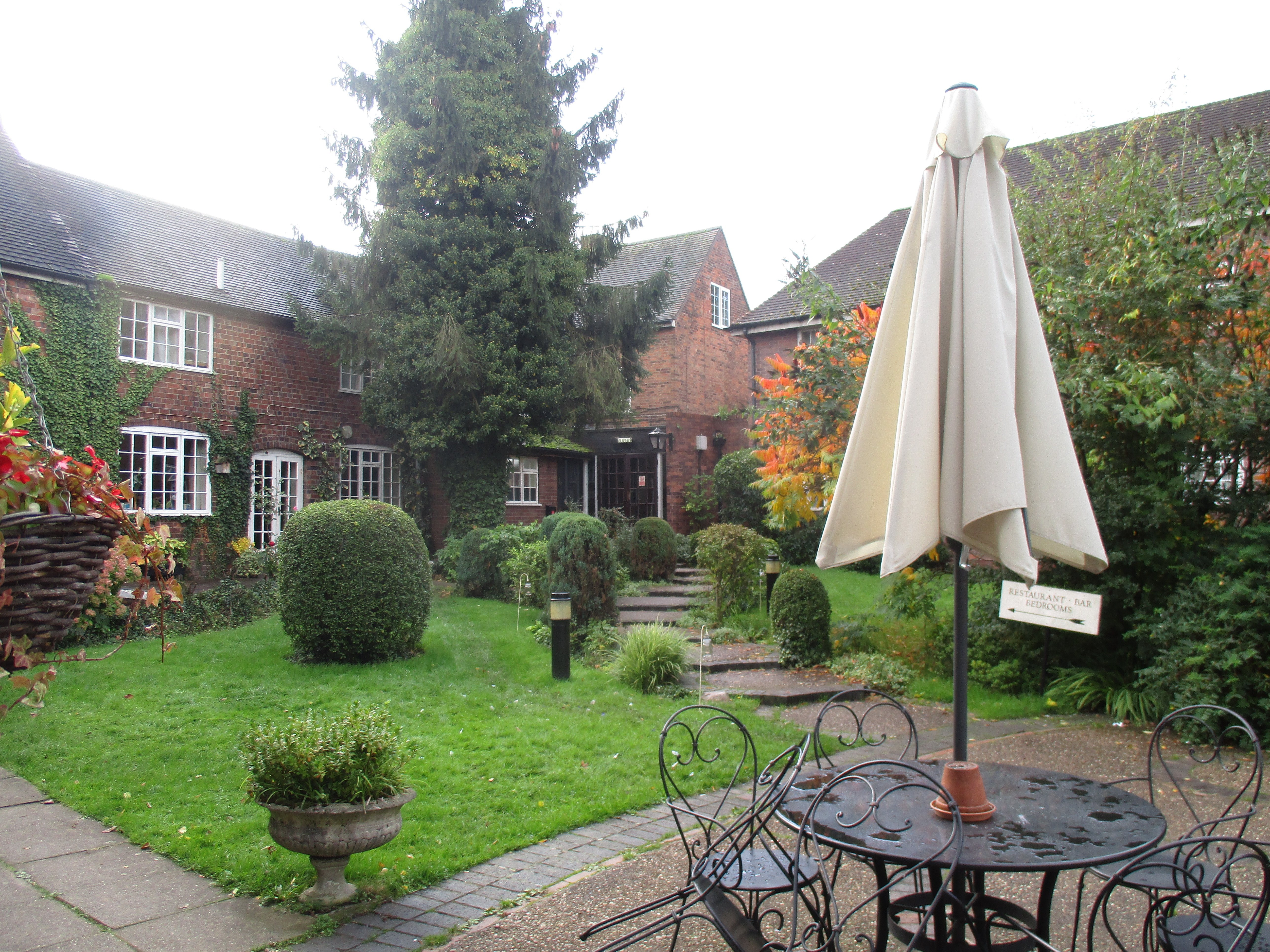 Brook Marston Farm Hotel-浴室