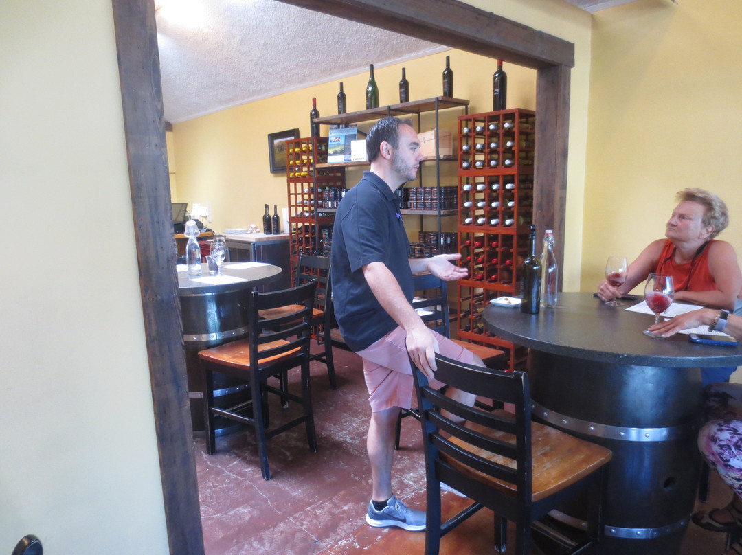 Williamson Wines Tasting Room-希尔兹堡必去景点