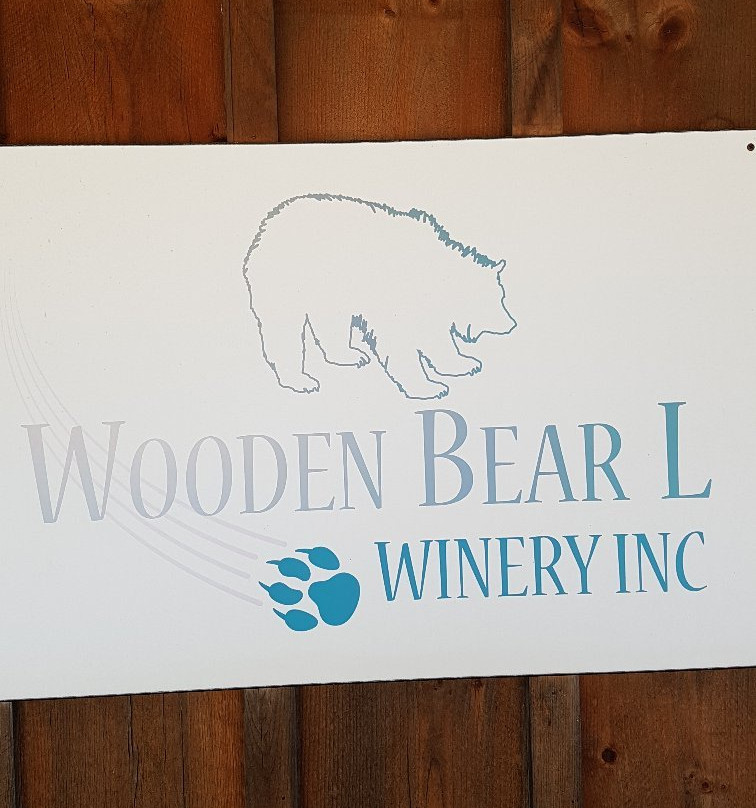 Wooden Bear L Winery Inc景点图片