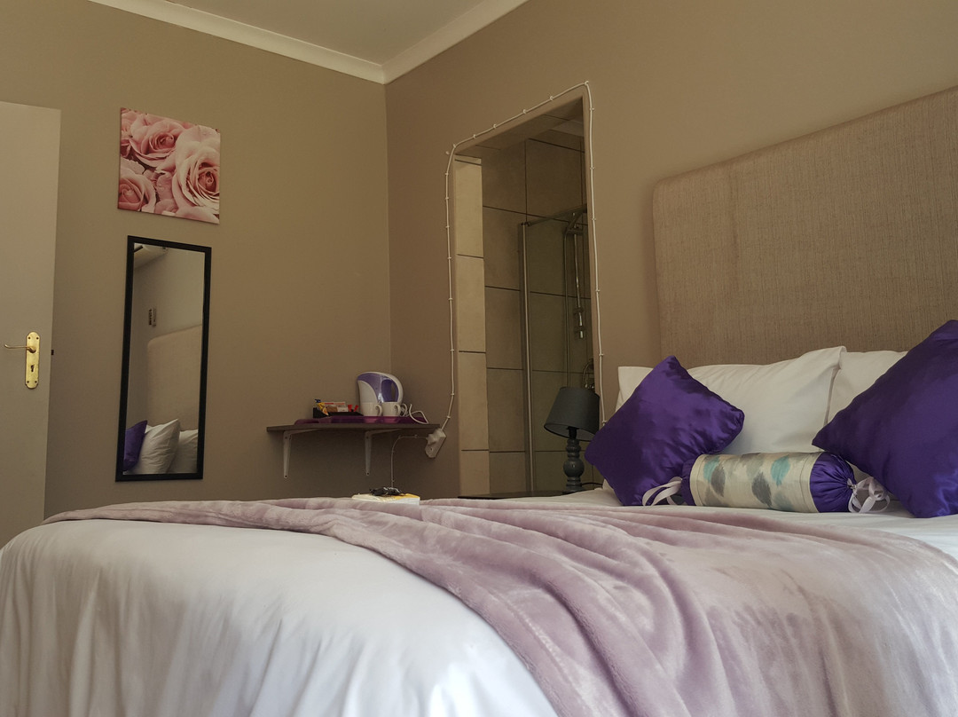 Luxury Heights Guesthouse主图