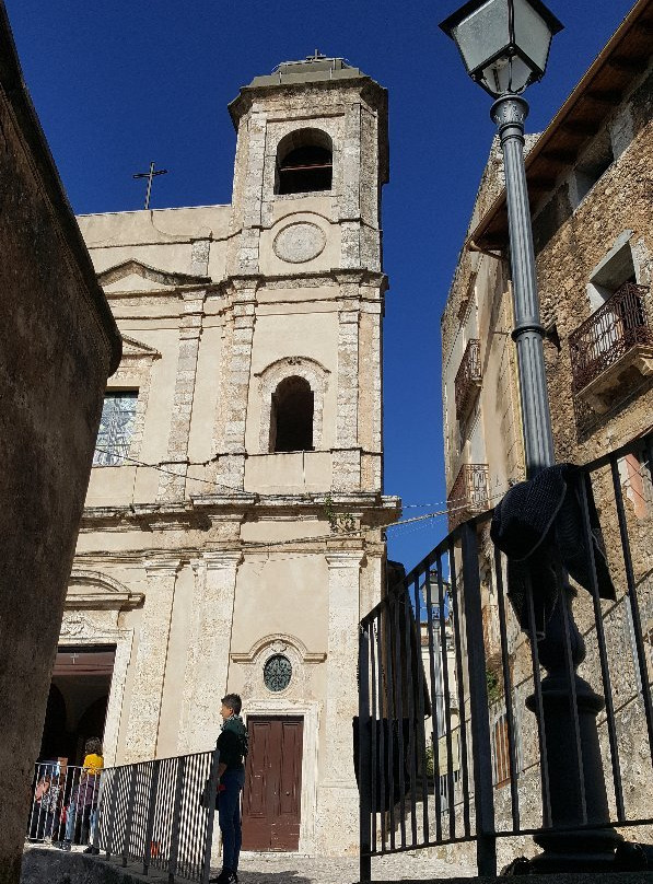 Chiesa di Santa Lucia Vergine e Martire-Castrocielo必去景点