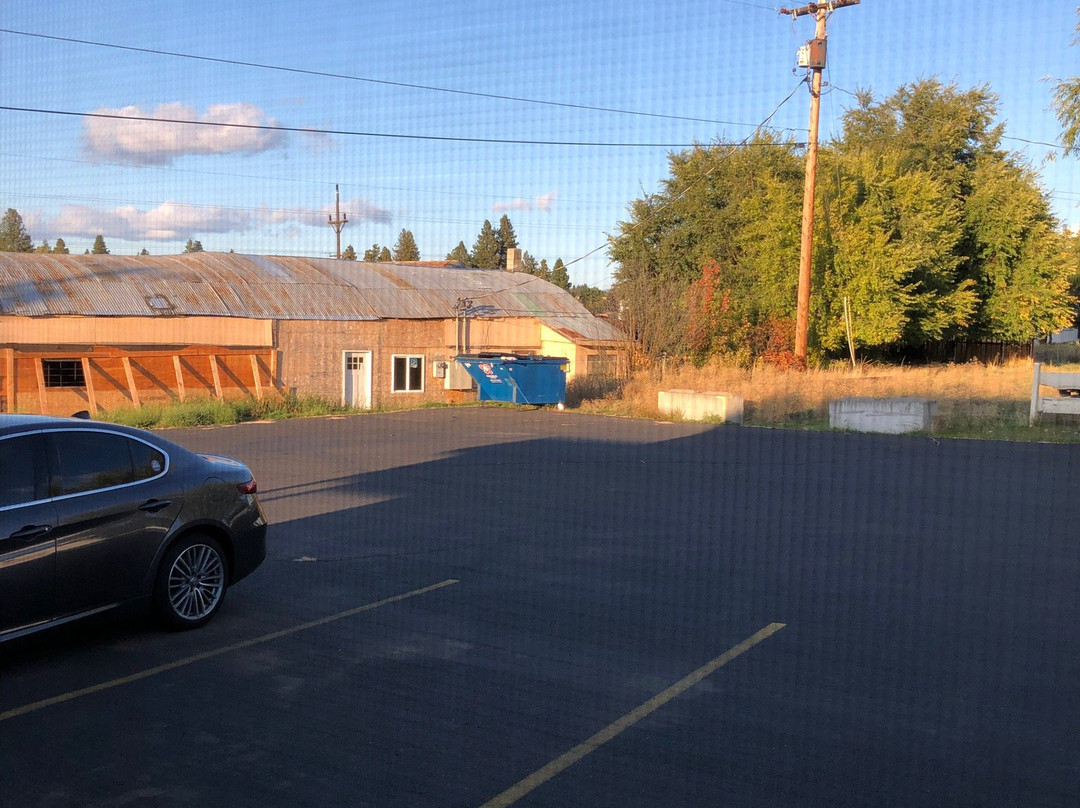 Ponderosa Motel主图