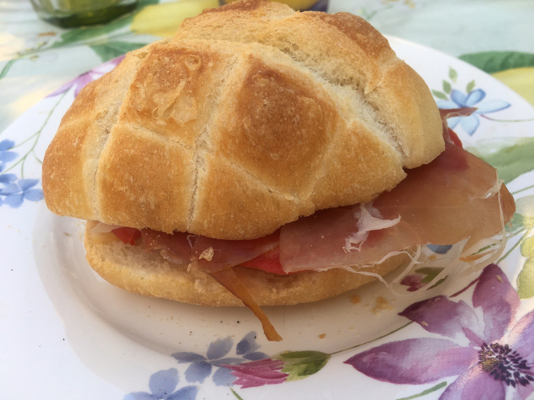 Macchiareddu酒店住宿-Casa Corona