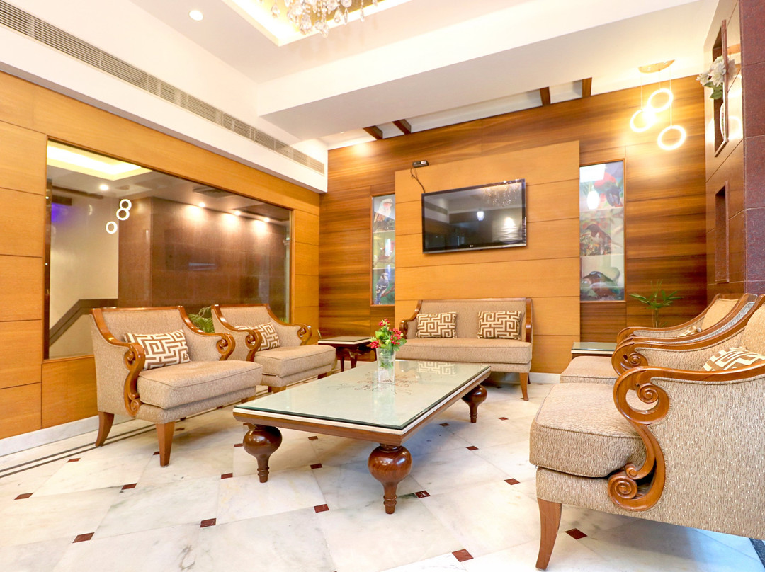 Hotel Leela Grande主图