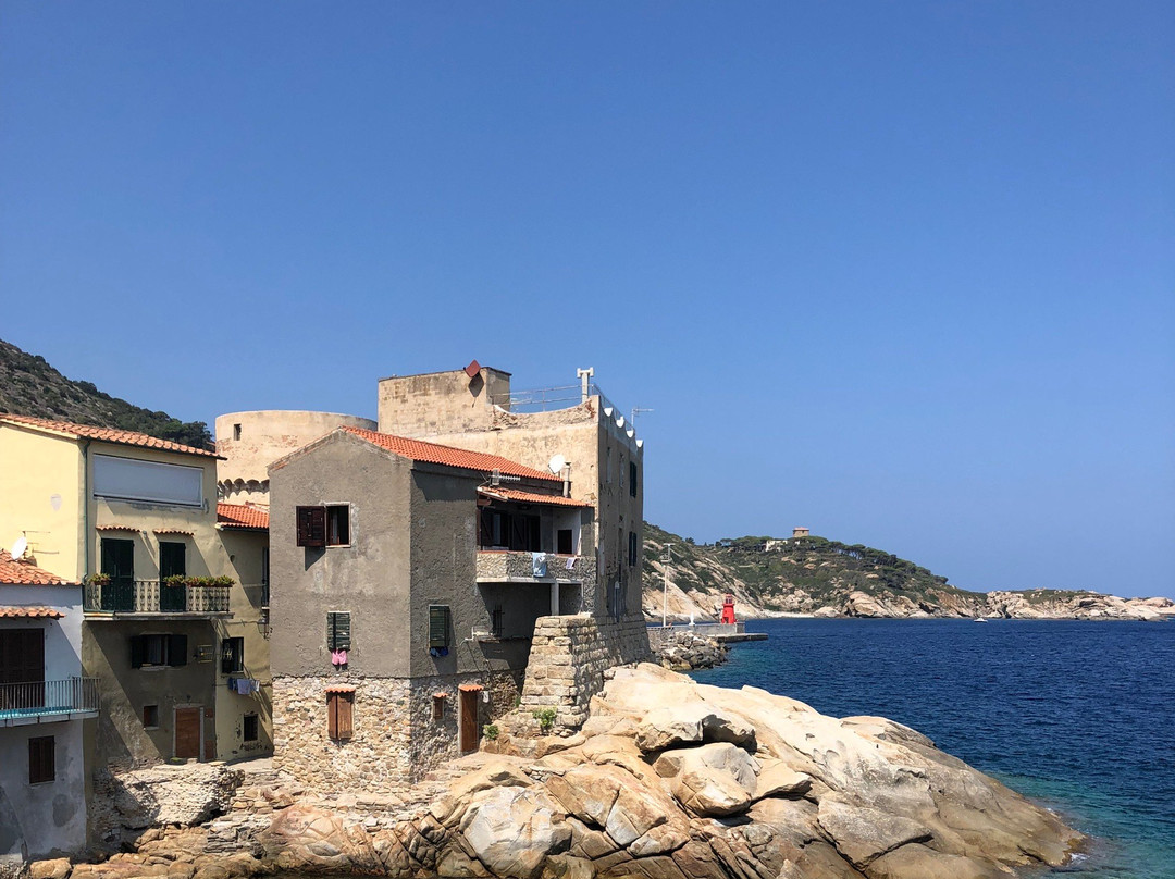 Caletta del Saraceno-Giglio Porto必去景点