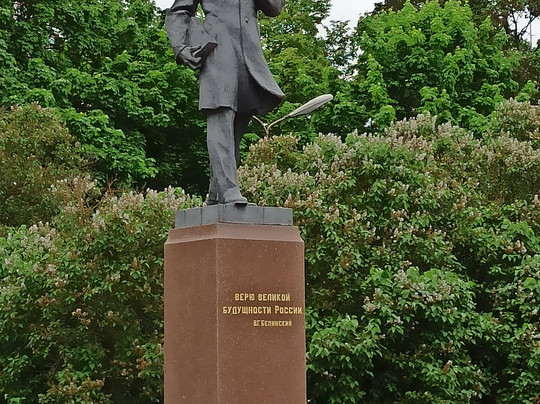 Monument to V.G. Belinskiy-Belinsky必去景点