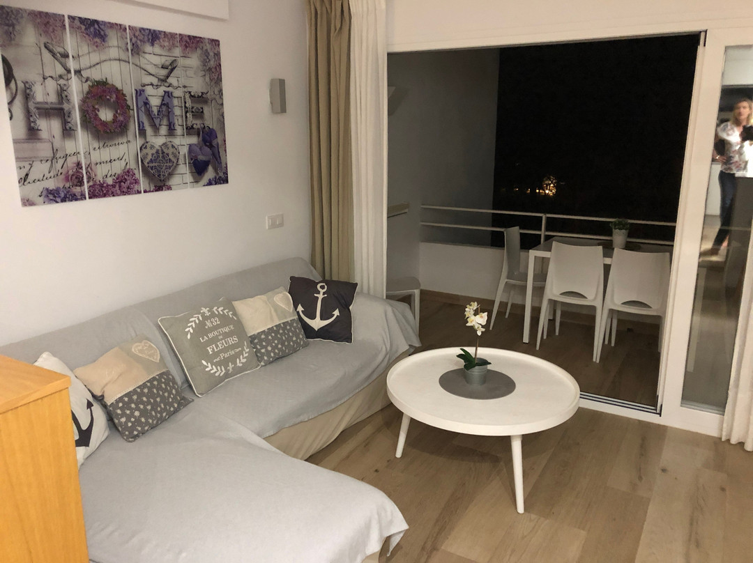 Ferrera Park Apartments主图