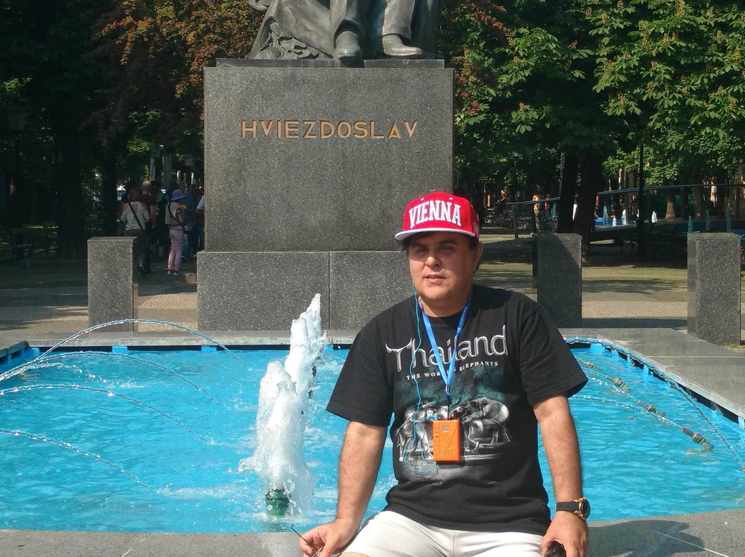 Hviezdoslavovo Namestie景点图片