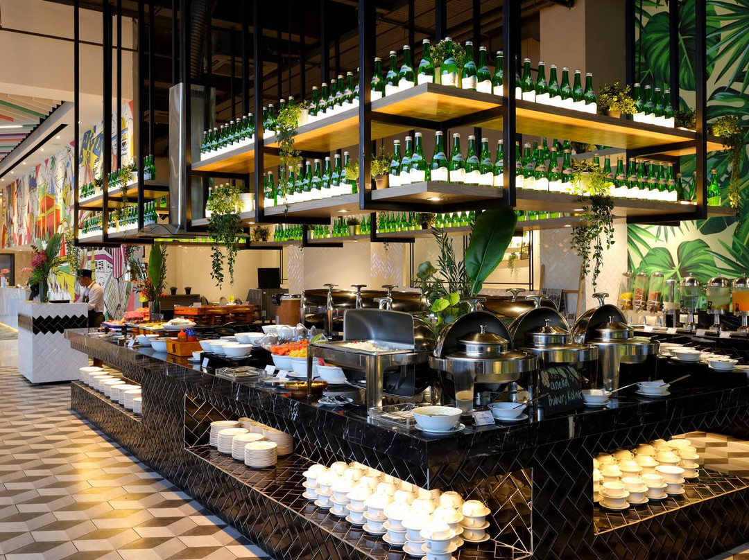 The Zuri Dumai主图