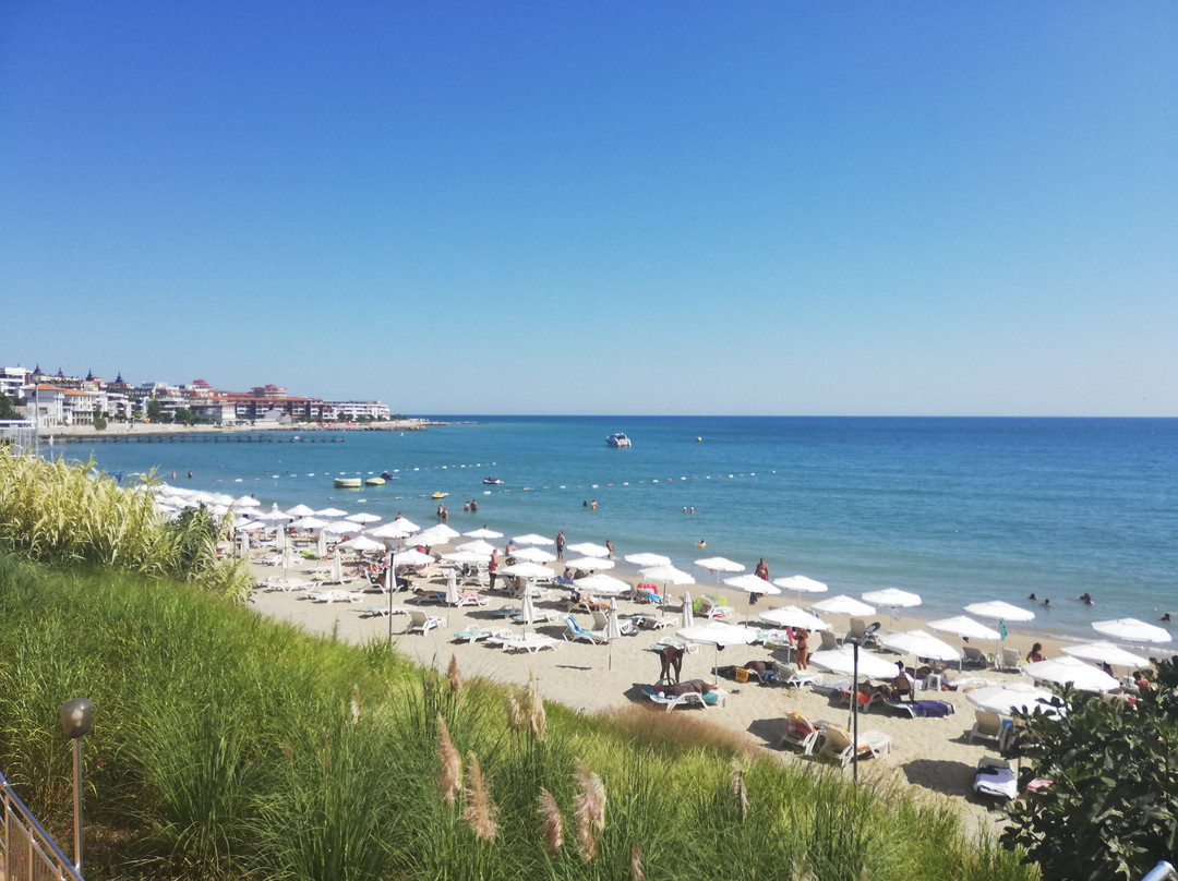 Hotel Paradise Beach Residence主图