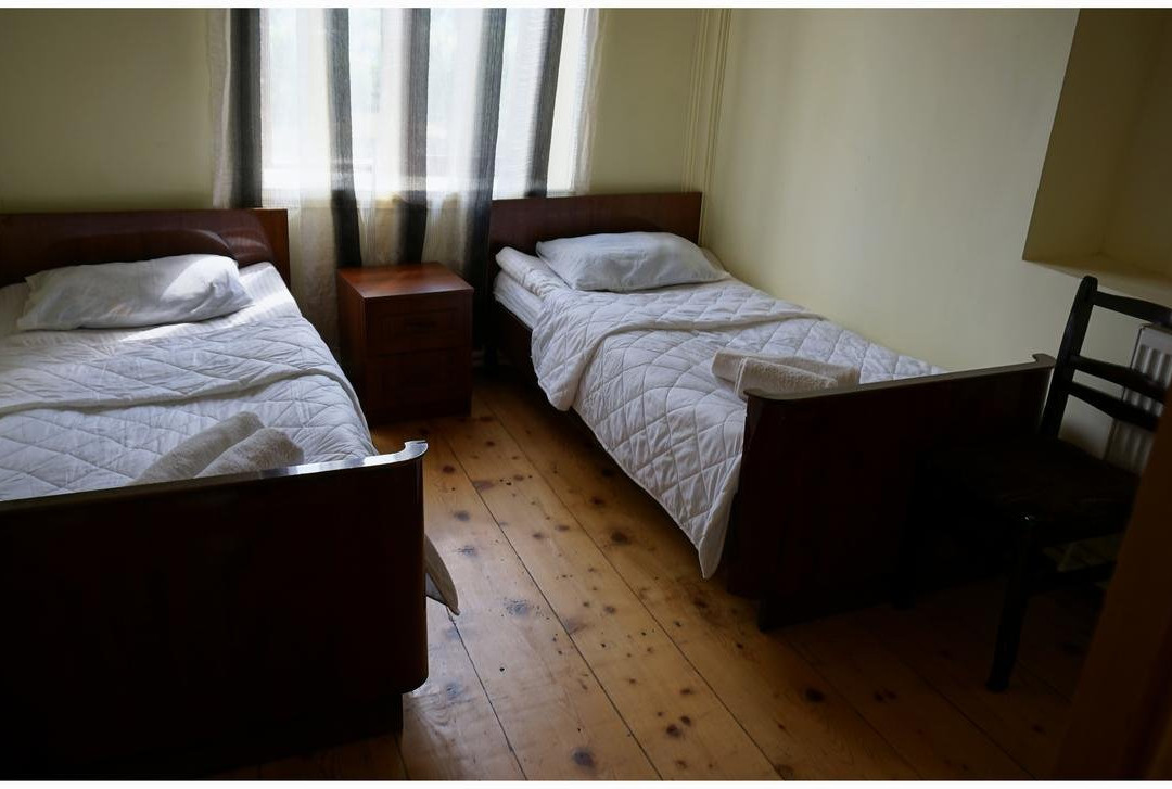 Peak Mazeri Guest House主图