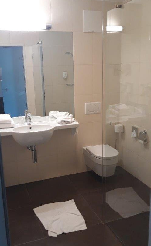 布鲁门酒店主图