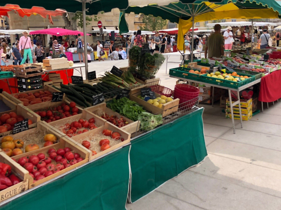 Marché aux Fruits et Légumes-普罗旺斯必去景点