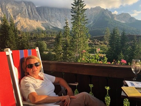 Lake & River - Hotel & Restaurant主图