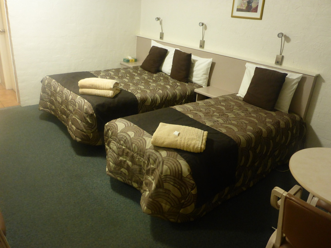 蓝宝石城市汽车酒店主图