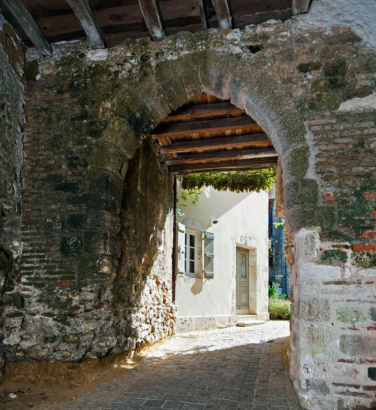 Fortifications medievales de Saint-Sever景点图片