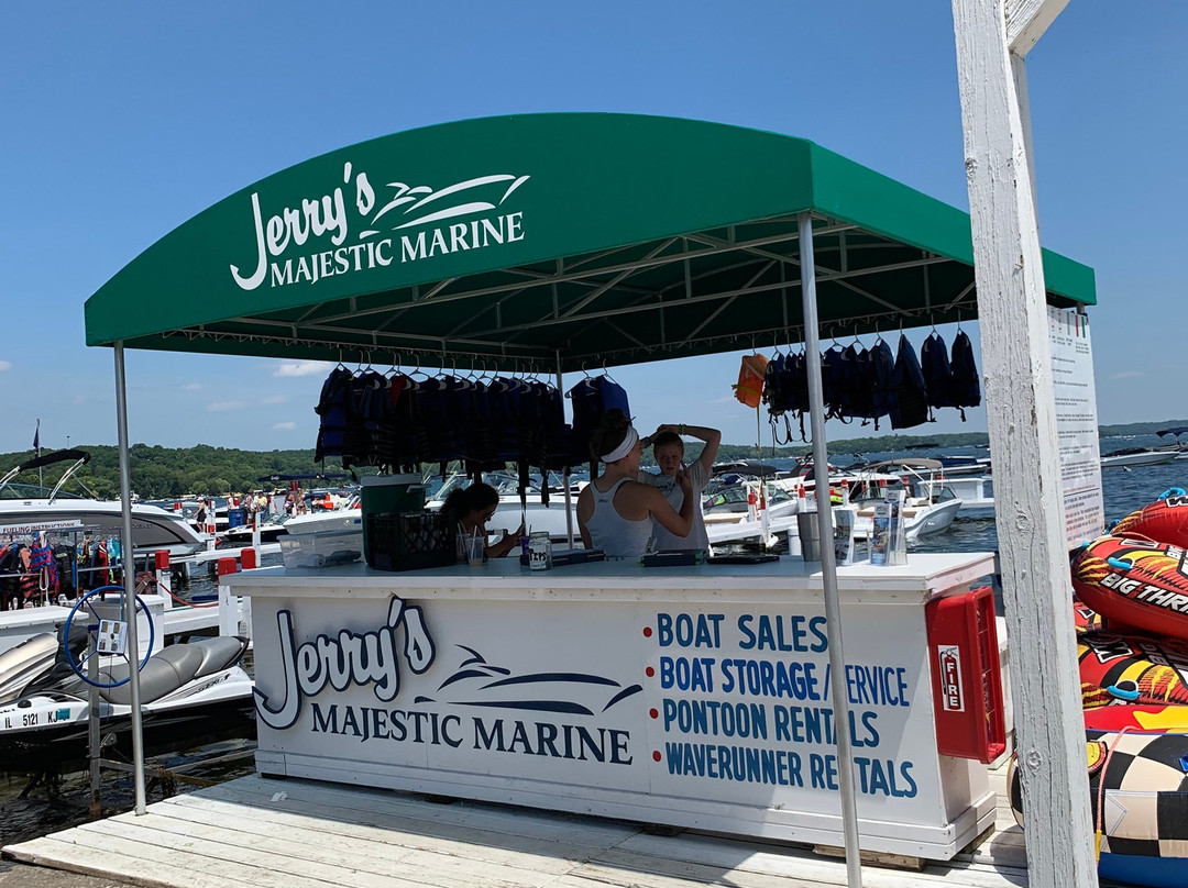 Jerry's Majestic Marine-Fontana必去景点