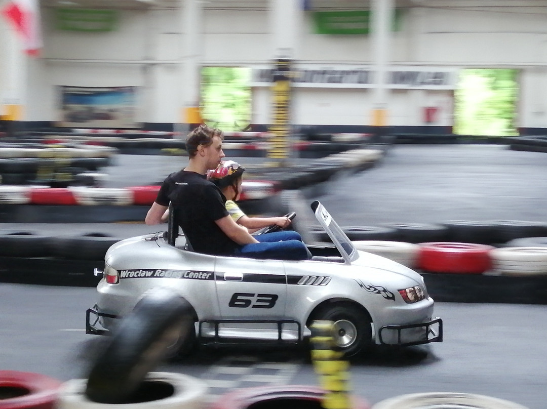 Wrocław Racing Center - indoor karting景点图片