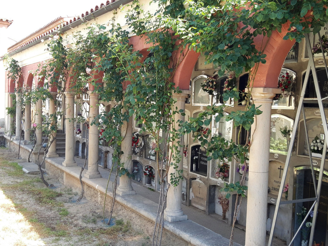 Cementiri Vell d'Igualada-伊瓜拉达必去景点