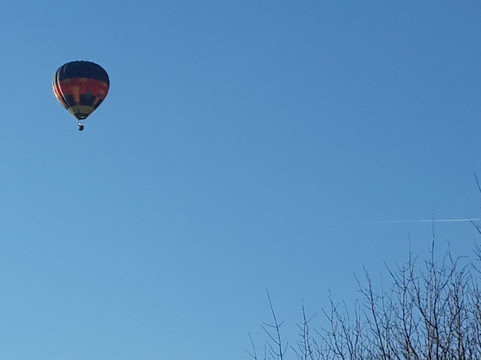 Red Mountain House主图