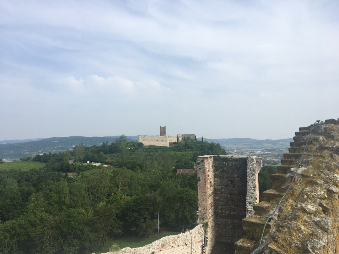 Castello di Romeo景点图片