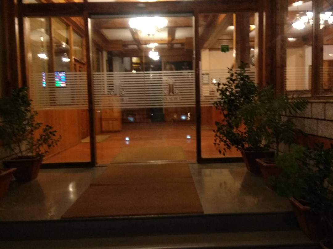 JJ By Vivaan Resort主图