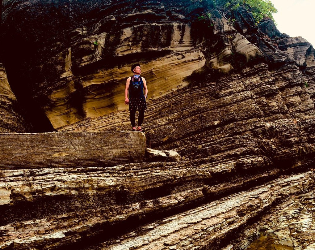 Biri Island Rock Formations景点图片