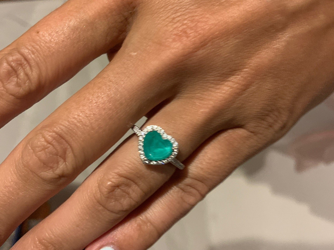 Emerald's International-基韦斯特必去景点