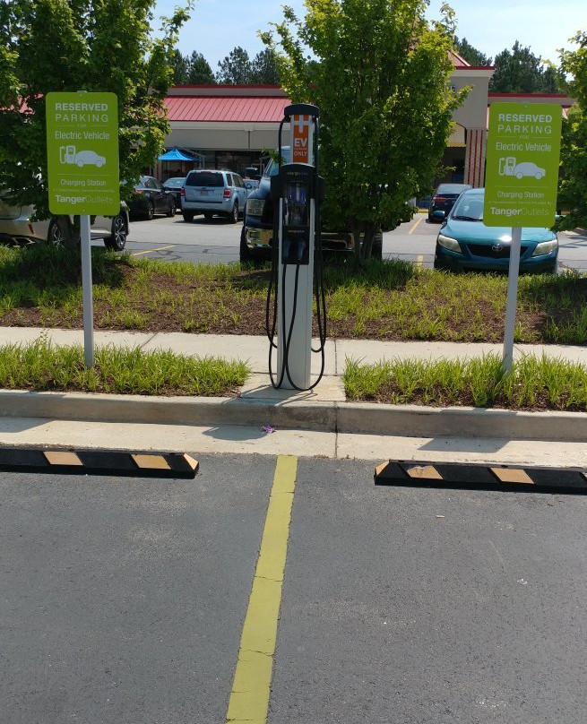 Tanger Outlets Locust Grove-Locust Grove必去景点