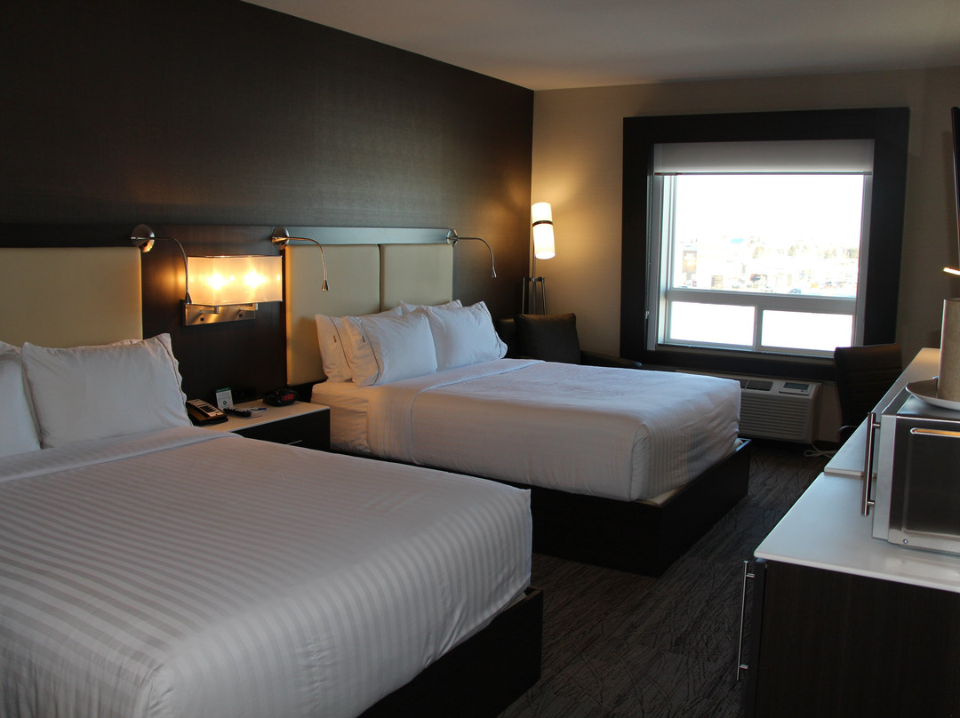 Holiday Inn Express & Suites Cold Lake By IHG主图