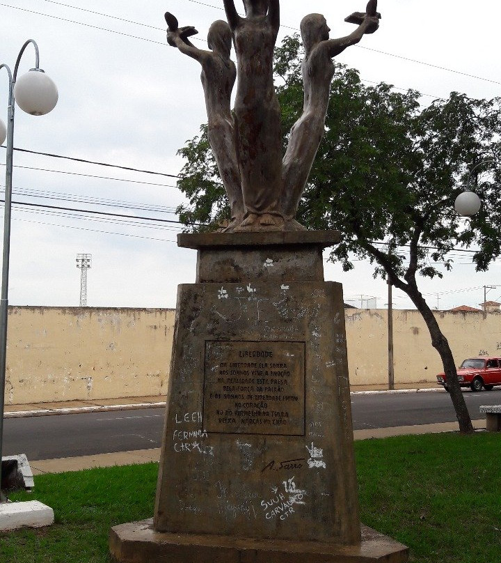 Praca Memorial Adelio Sarro