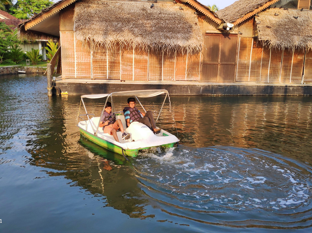 Vasundhara Sarovar Premiere主图
