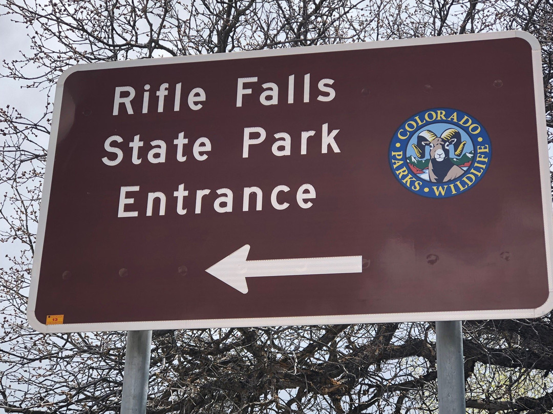 Rifle Falls景点图片