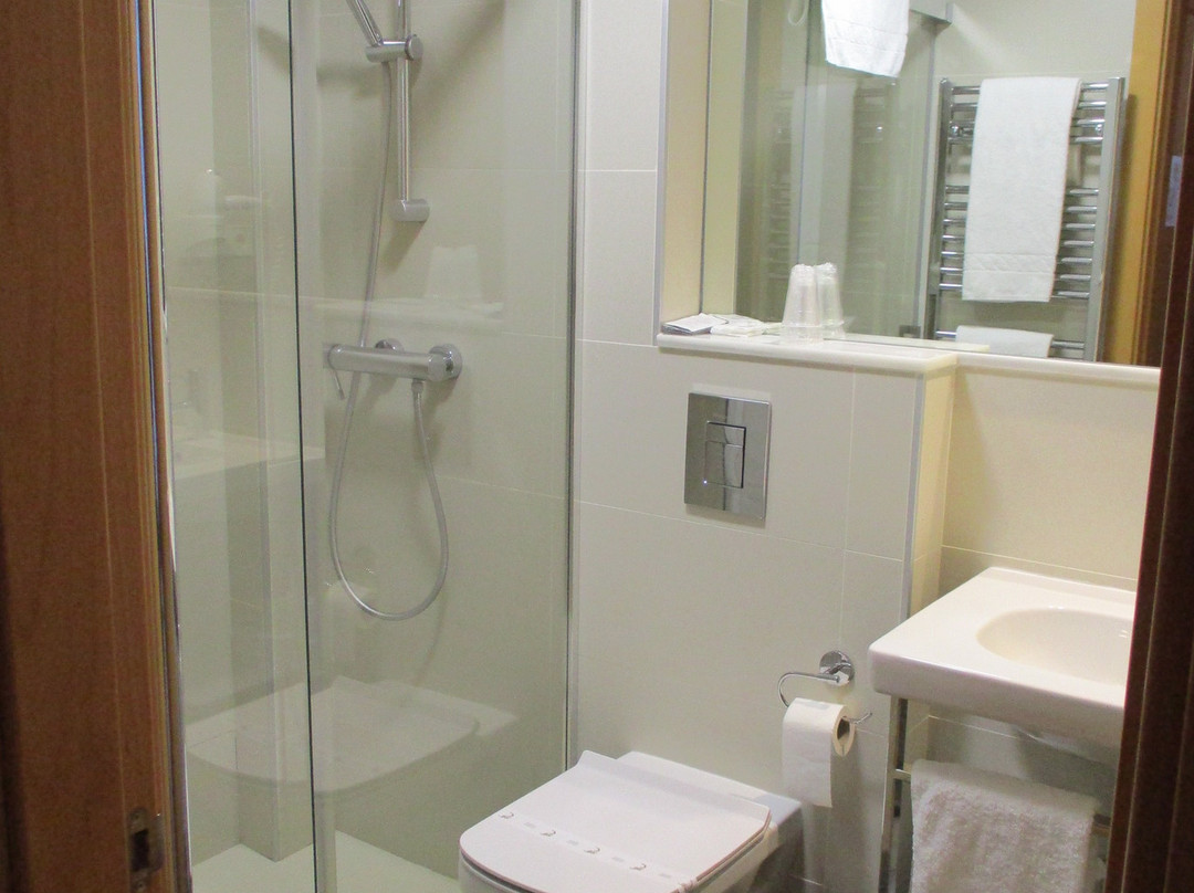 欧洲之峰酒店主图