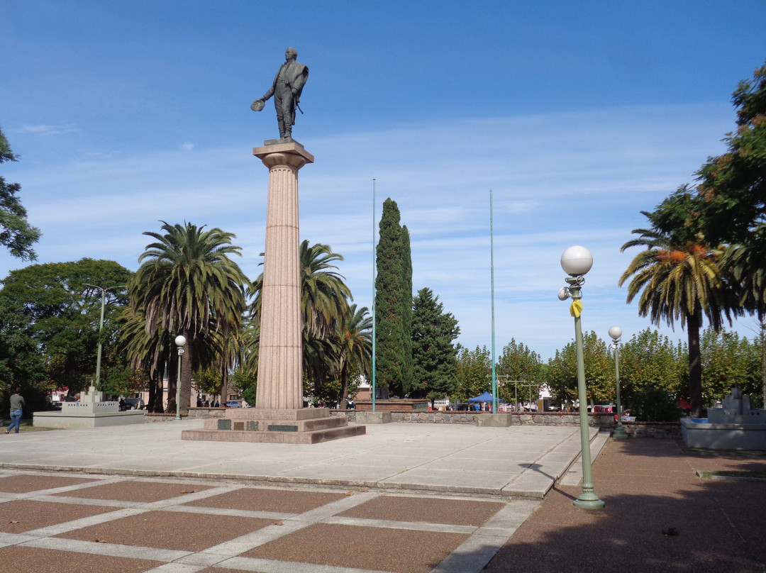 Plaza Artigas景点图片