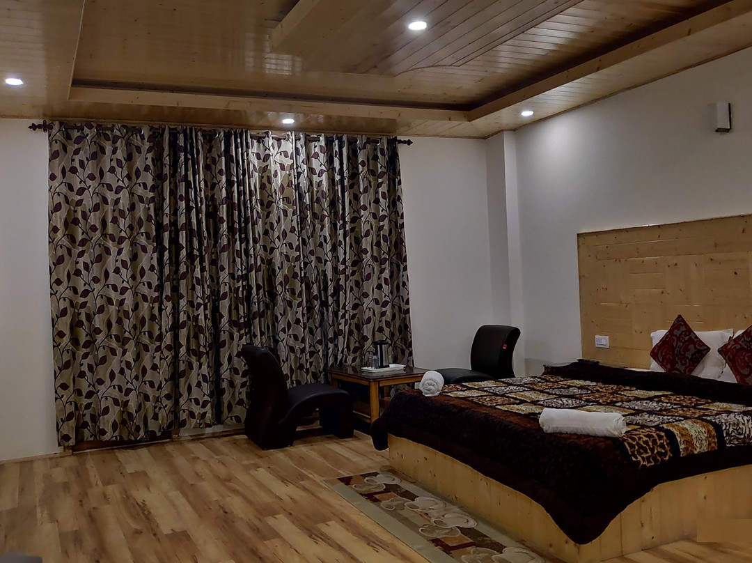 The Explorers Inn主图